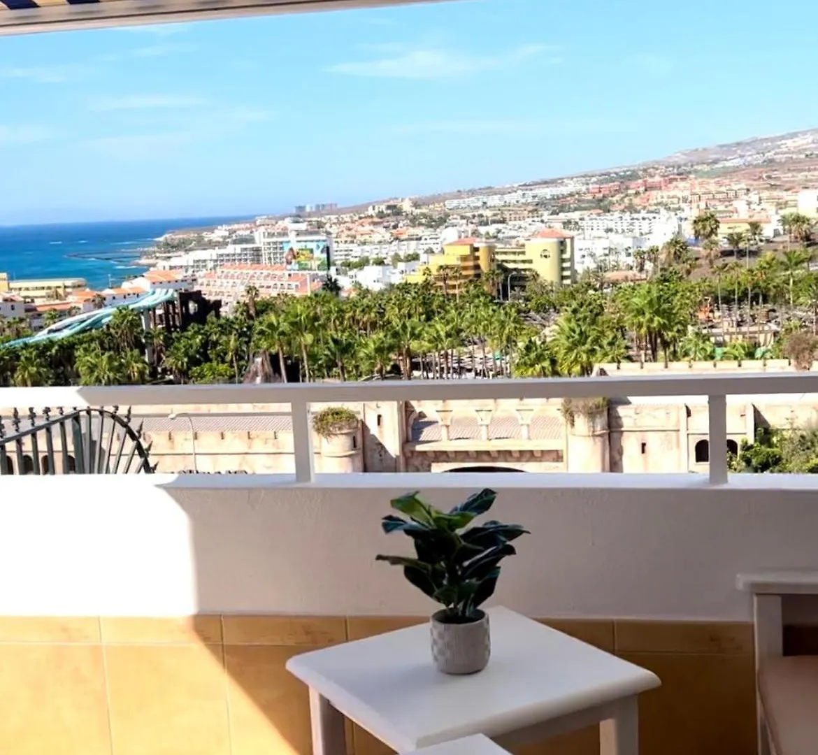 Lovely Sunny Apartment Costa Adeje